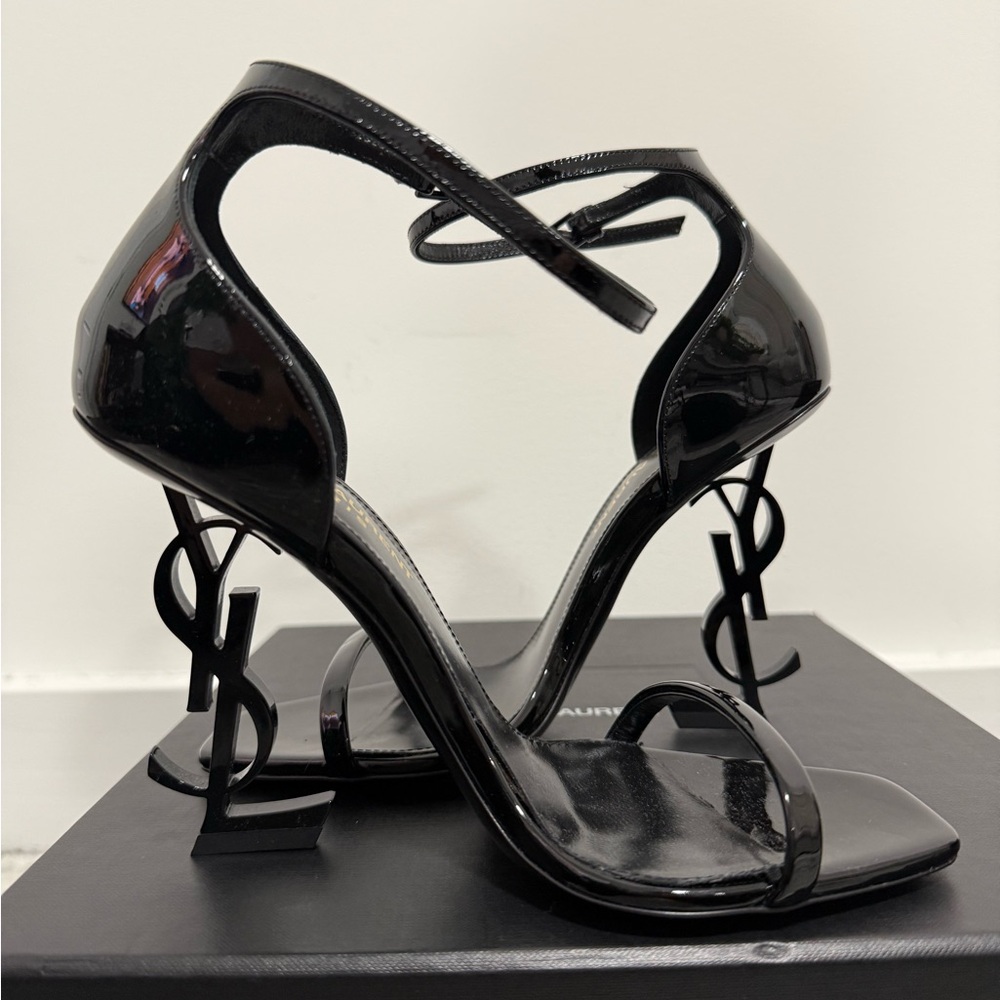 Yves Saint Laurent Opyum Black Heels